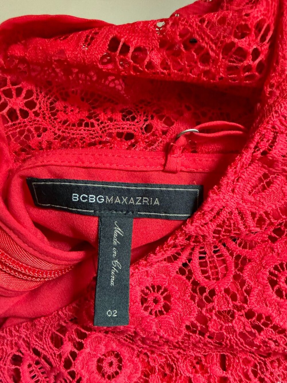 BCBGMAXAZRIA Red Lace Bell Sleeve Mini Dress Women's Size 2 Small Cocktail - Picture 4 of 4